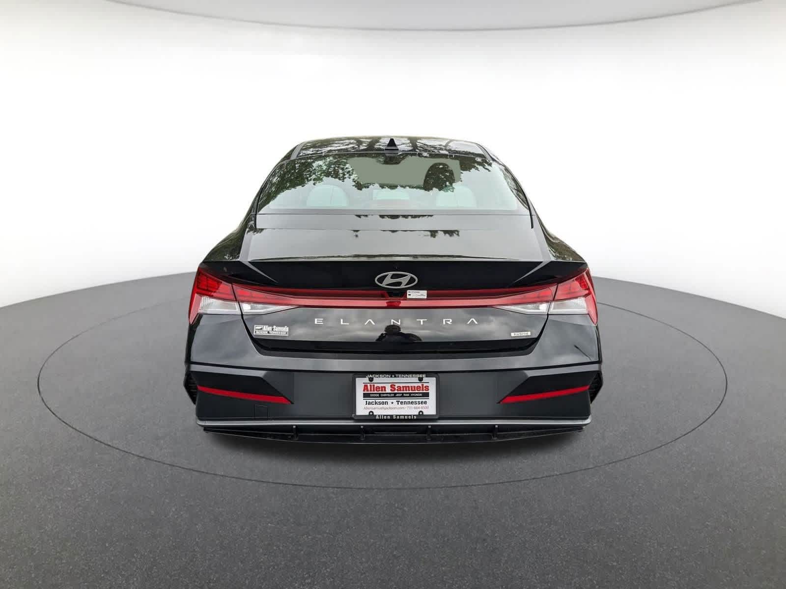 new 2025 Hyundai Elantra Hybrid car, priced at $30,652
