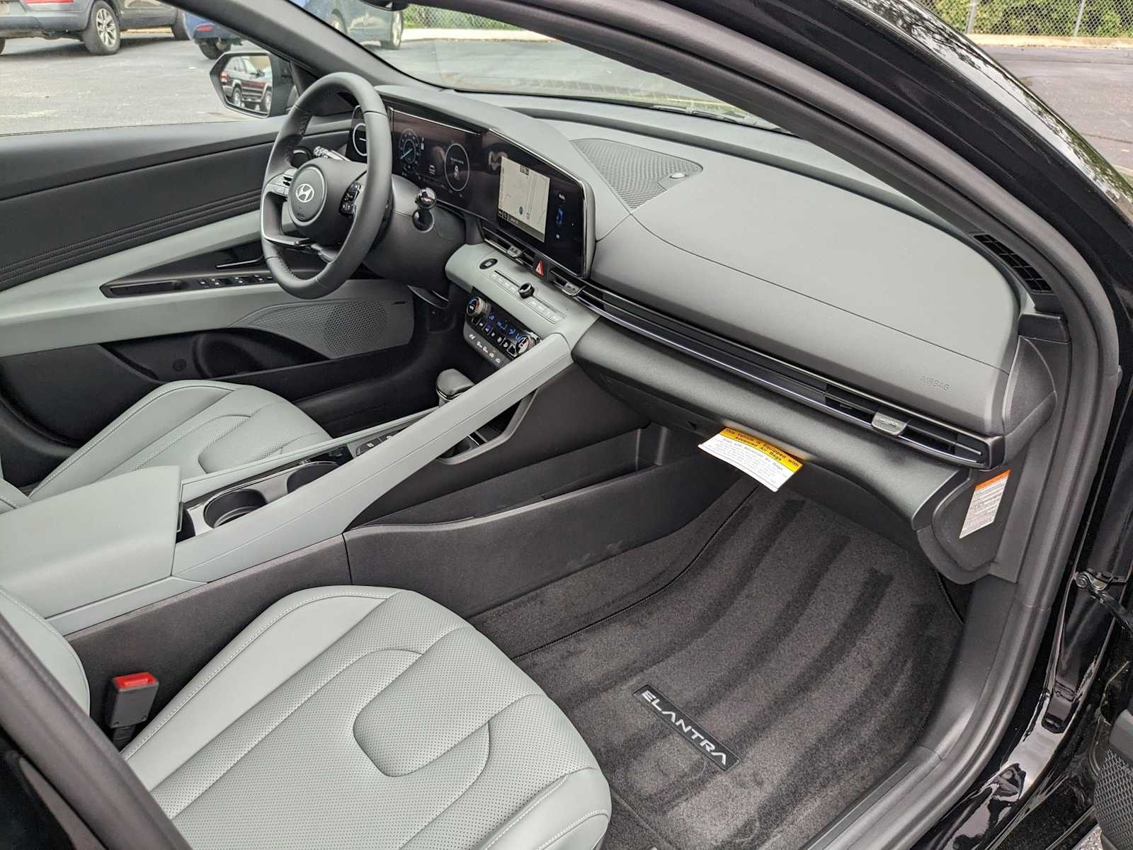 new 2025 Hyundai Elantra Hybrid car, priced at $30,652