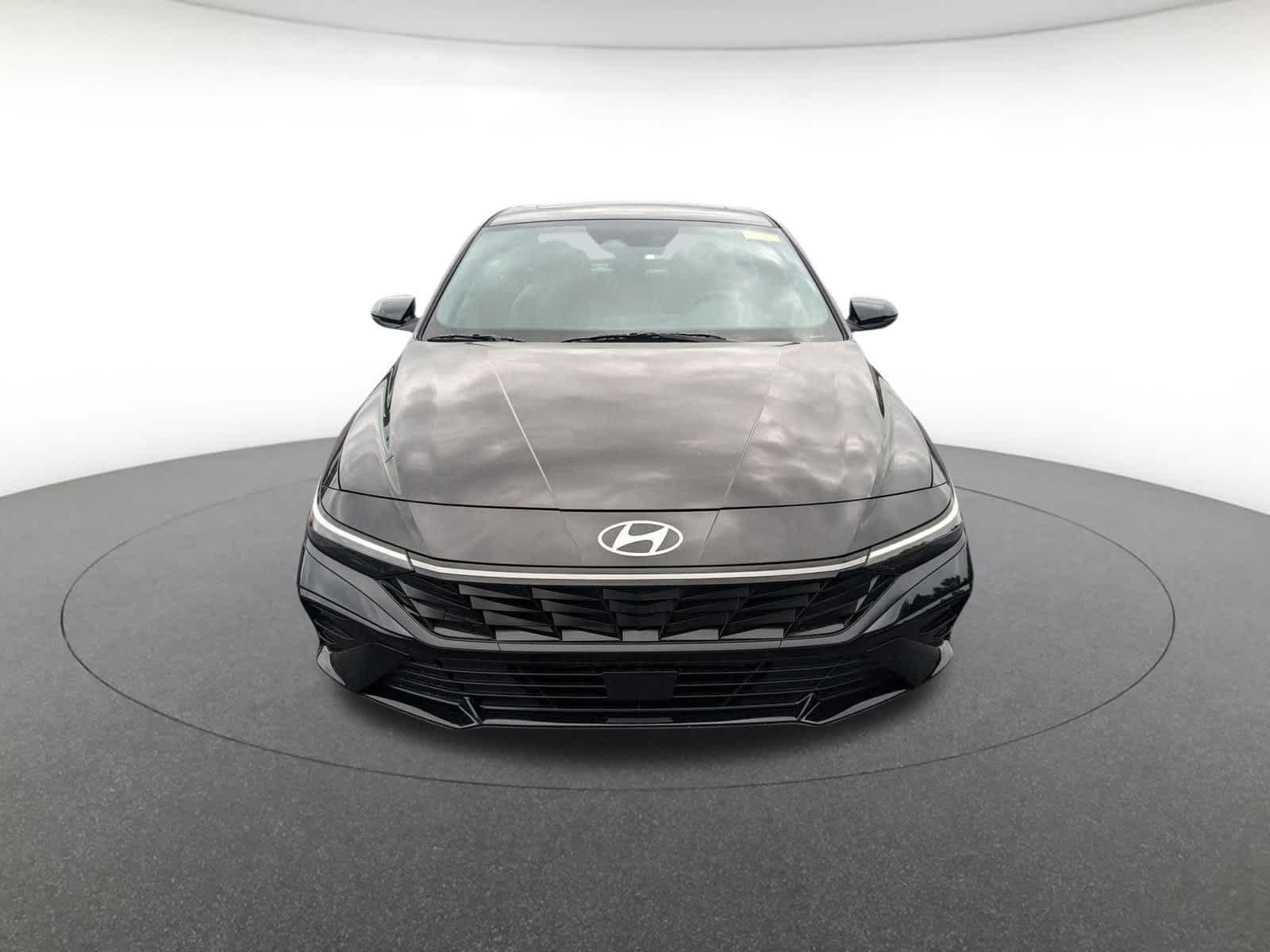 new 2025 Hyundai Elantra Hybrid car, priced at $30,652