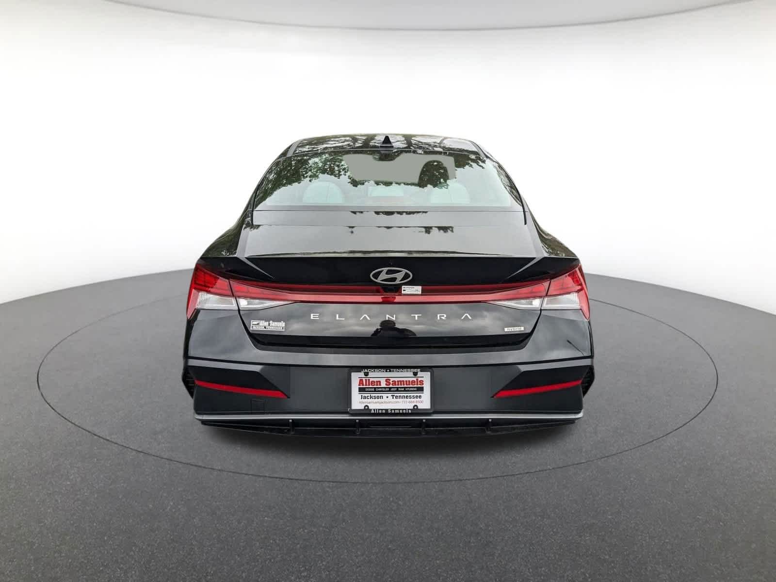 new 2025 Hyundai Elantra Hybrid car, priced at $30,652