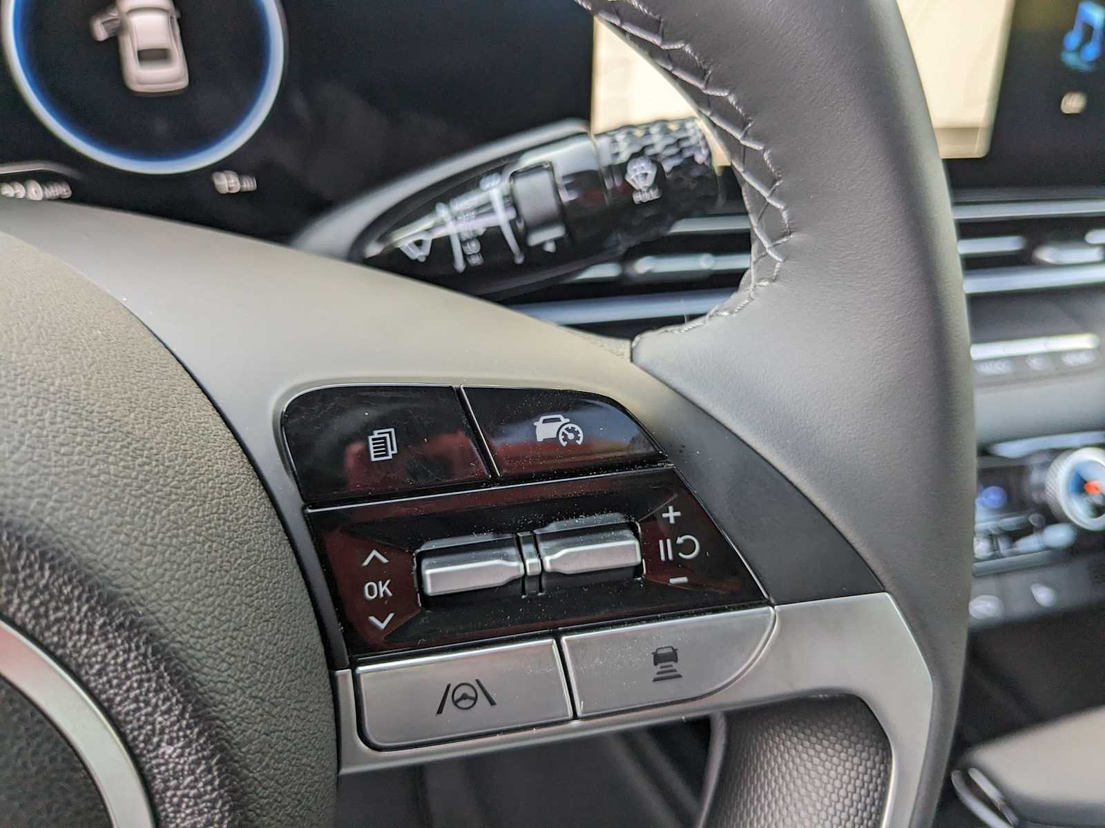 new 2025 Hyundai Elantra car, priced at $29,065