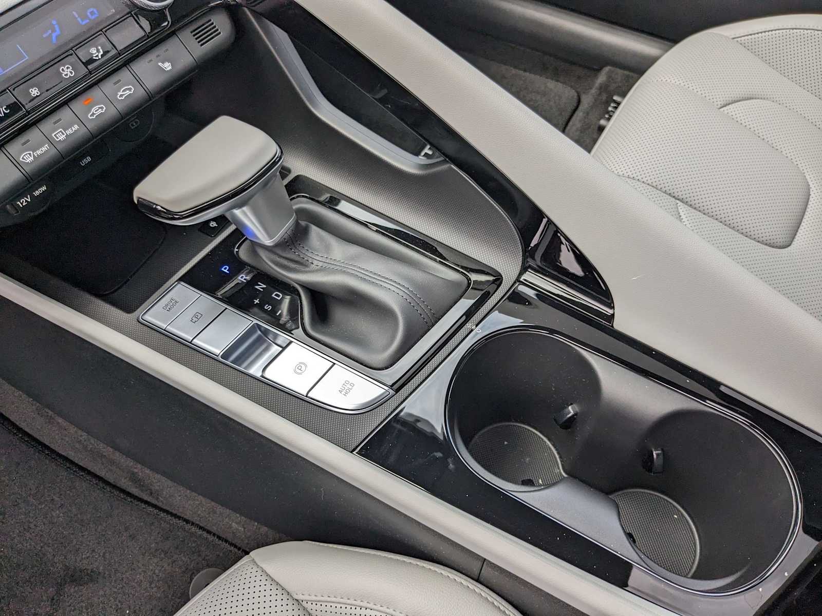 new 2025 Hyundai Elantra car, priced at $27,545