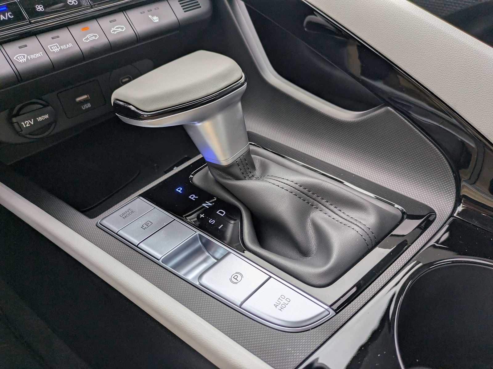 new 2025 Hyundai Elantra car, priced at $29,065