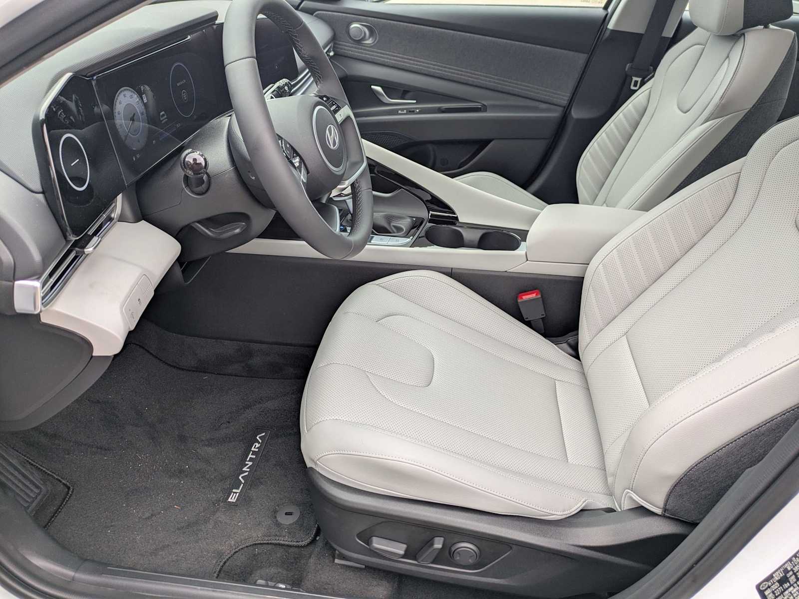 new 2025 Hyundai Elantra car, priced at $29,065