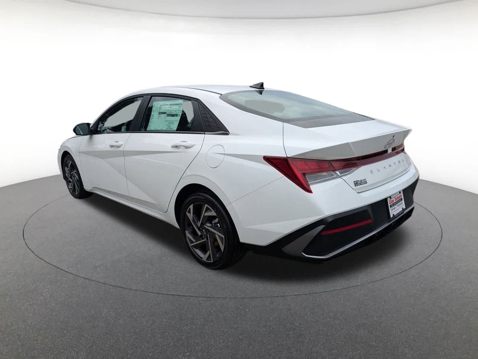 new 2025 Hyundai Elantra car, priced at $29,065