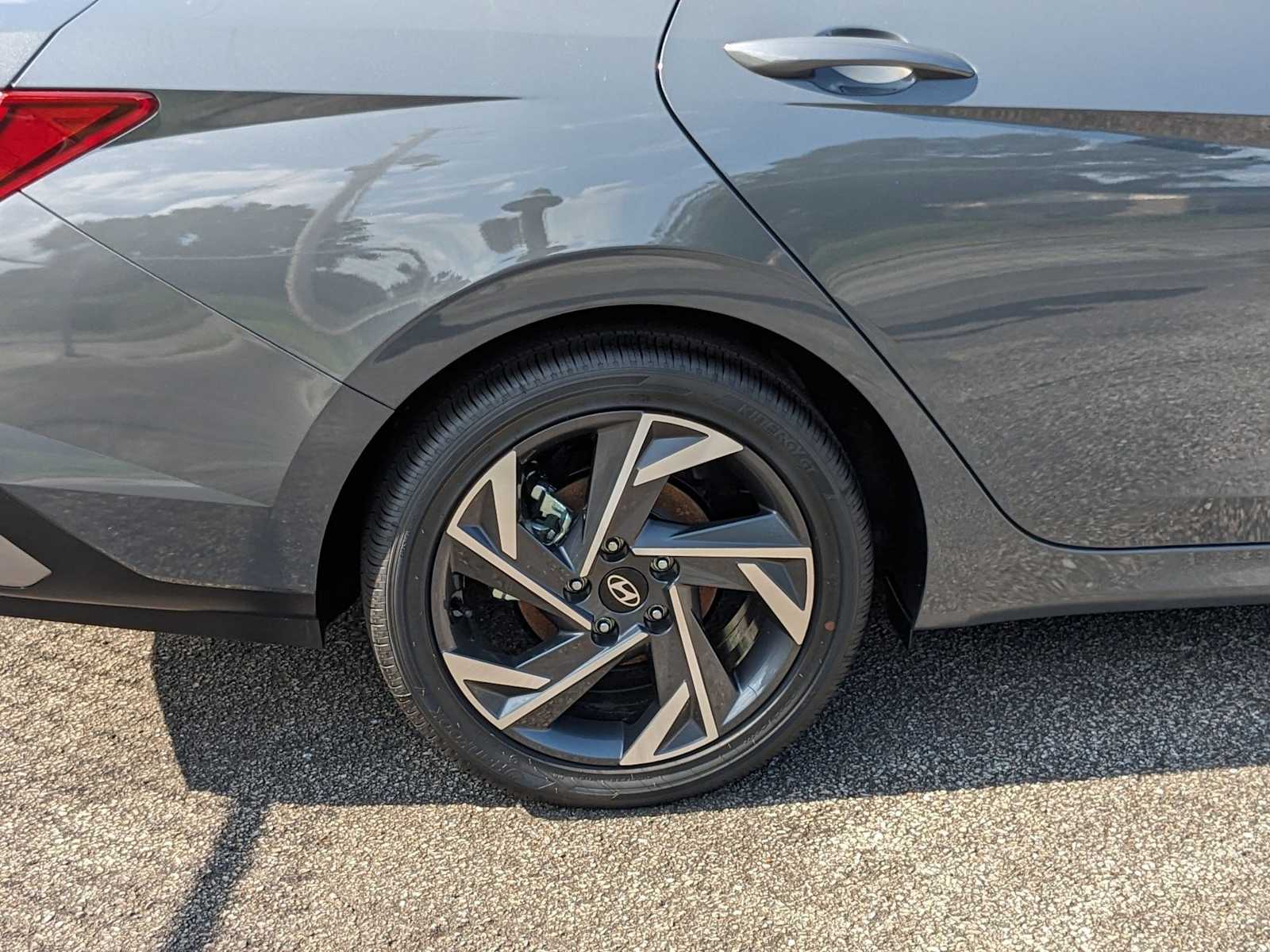 new 2025 Hyundai Elantra car, priced at $27,585