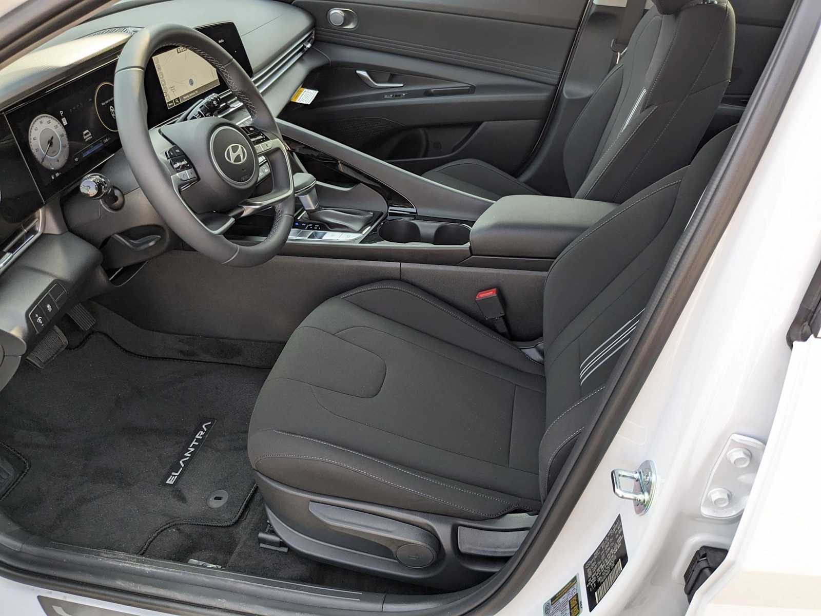 new 2025 Hyundai Elantra car, priced at $27,960