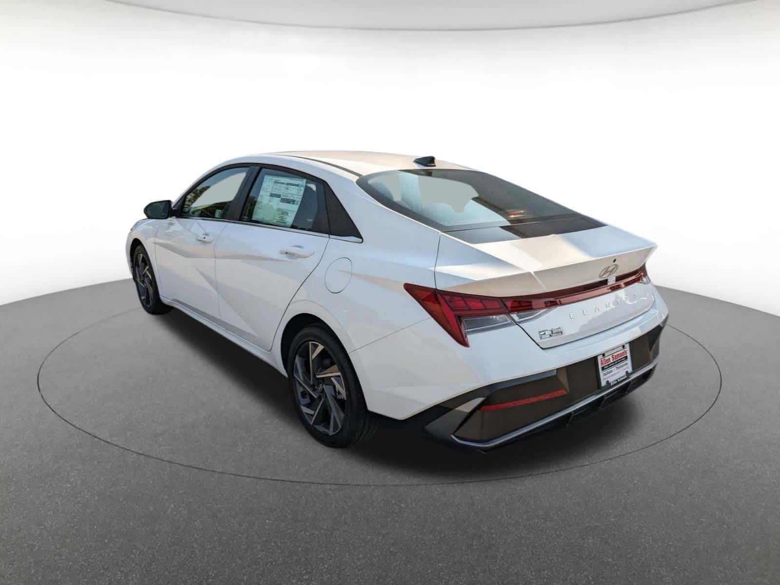 new 2025 Hyundai Elantra car, priced at $27,960