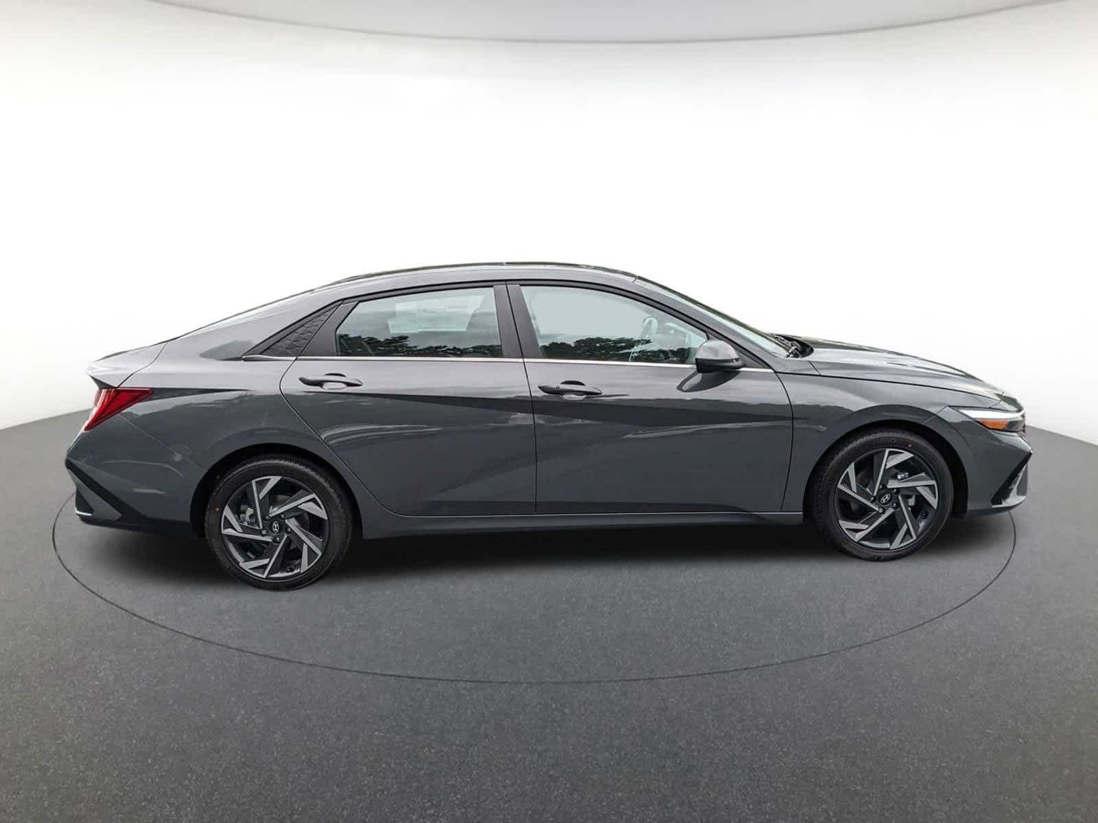 new 2024 Hyundai Elantra car, priced at $25,250