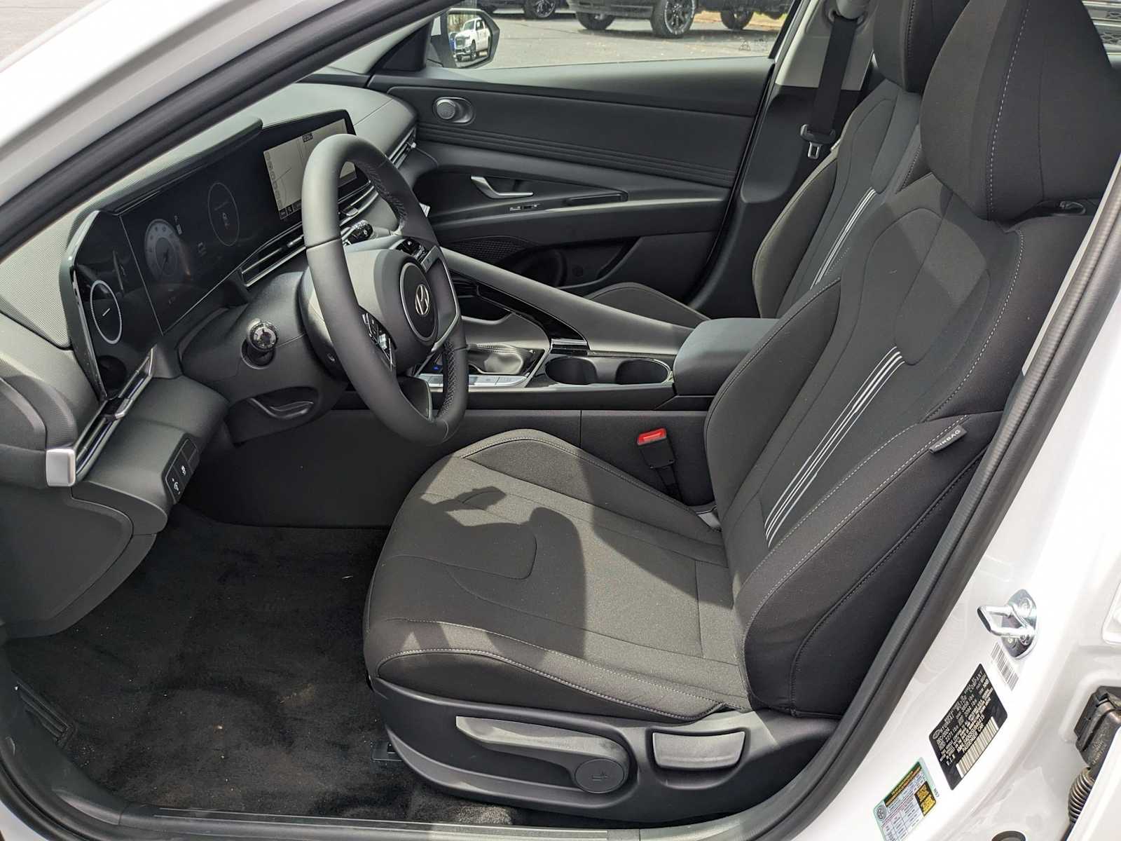 new 2025 Hyundai Elantra car, priced at $27,012