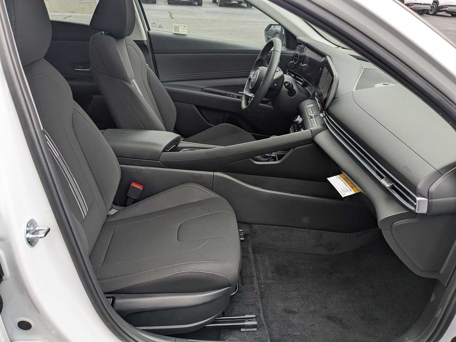 new 2025 Hyundai Elantra car, priced at $27,012