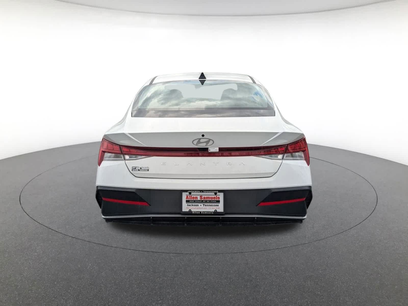 new 2025 Hyundai Elantra car, priced at $27,012