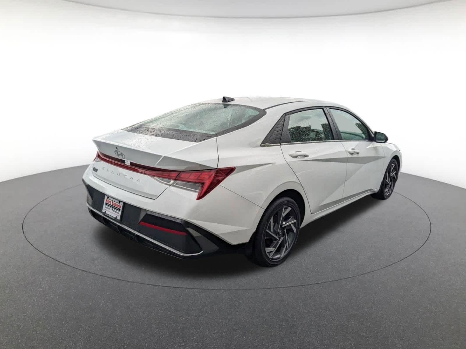 new 2025 Hyundai Elantra car, priced at $26,779