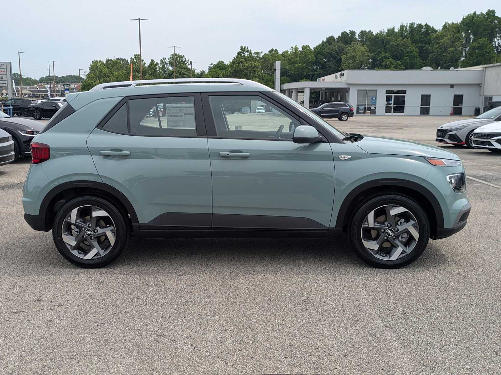 new 2025 Hyundai Venue car, priced at $24,335