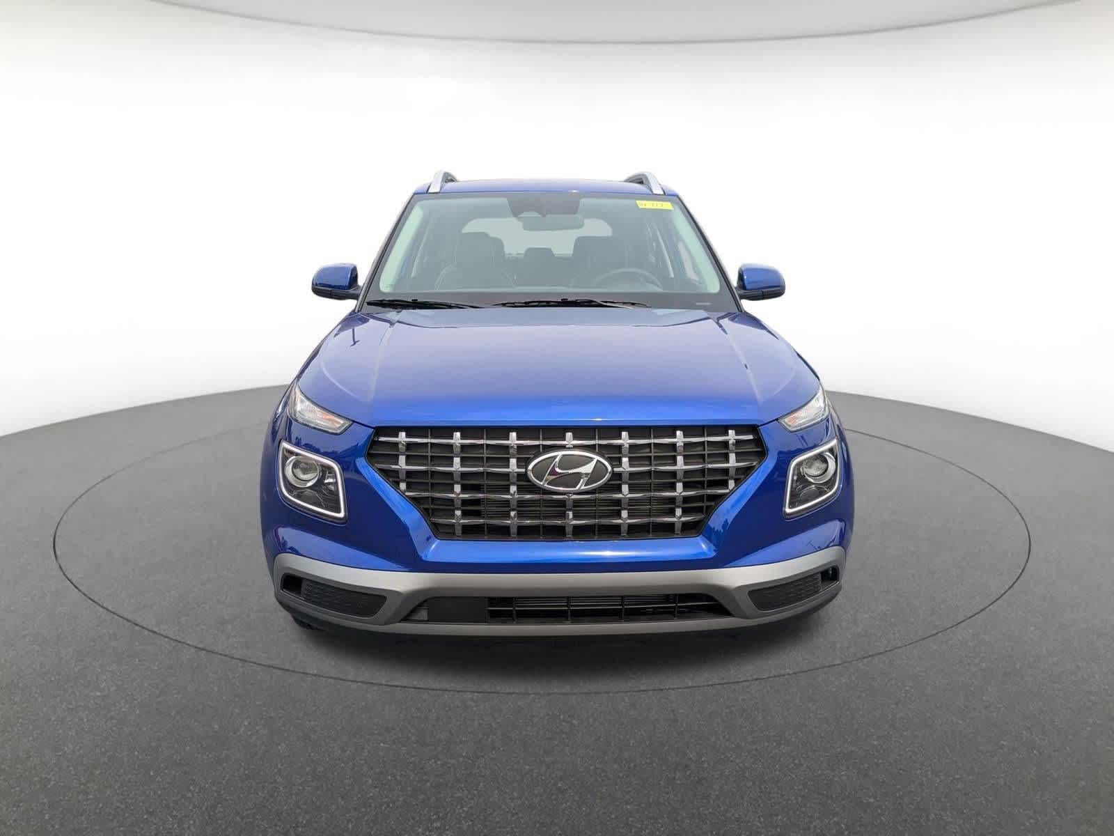 new 2025 Hyundai Venue car, priced at $25,540