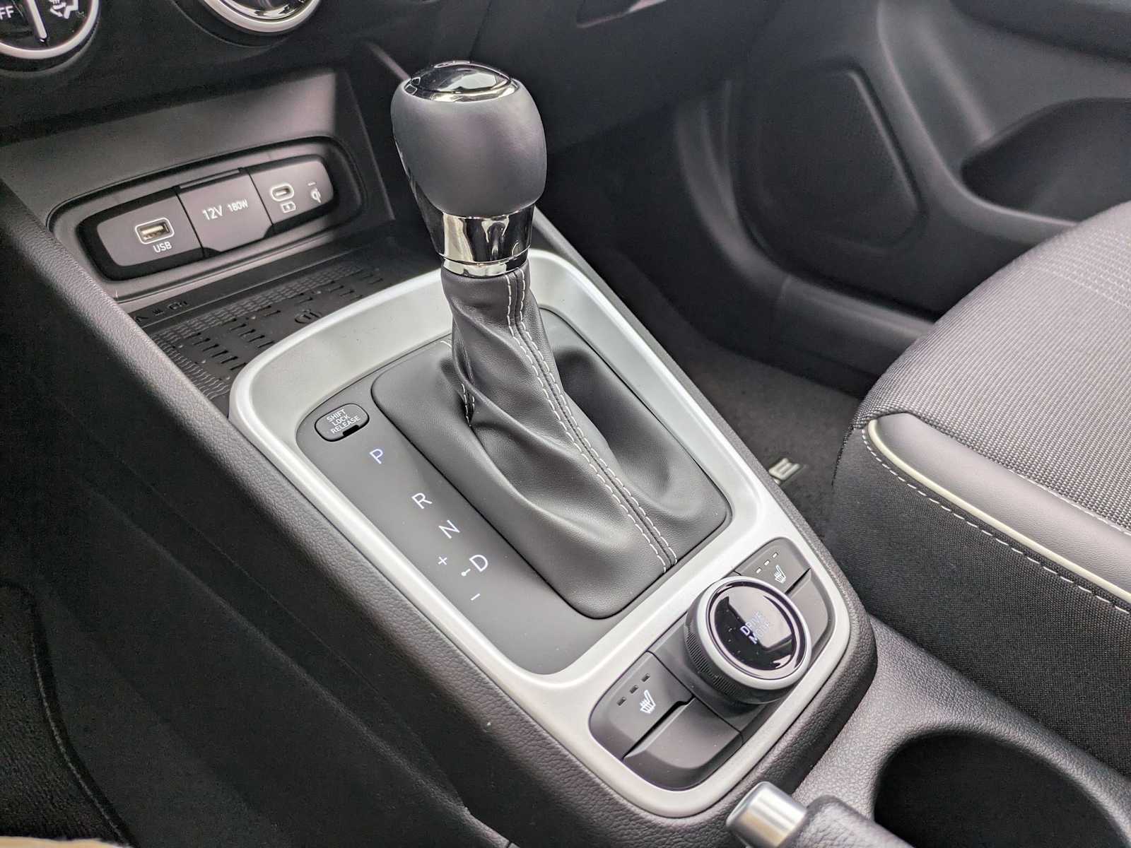 new 2025 Hyundai Venue car, priced at $25,540
