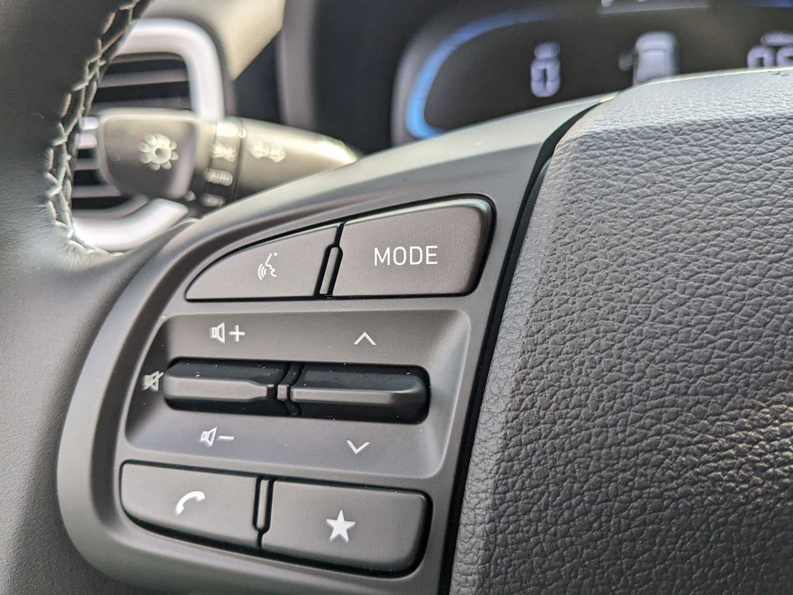 new 2025 Hyundai Venue car, priced at $25,540