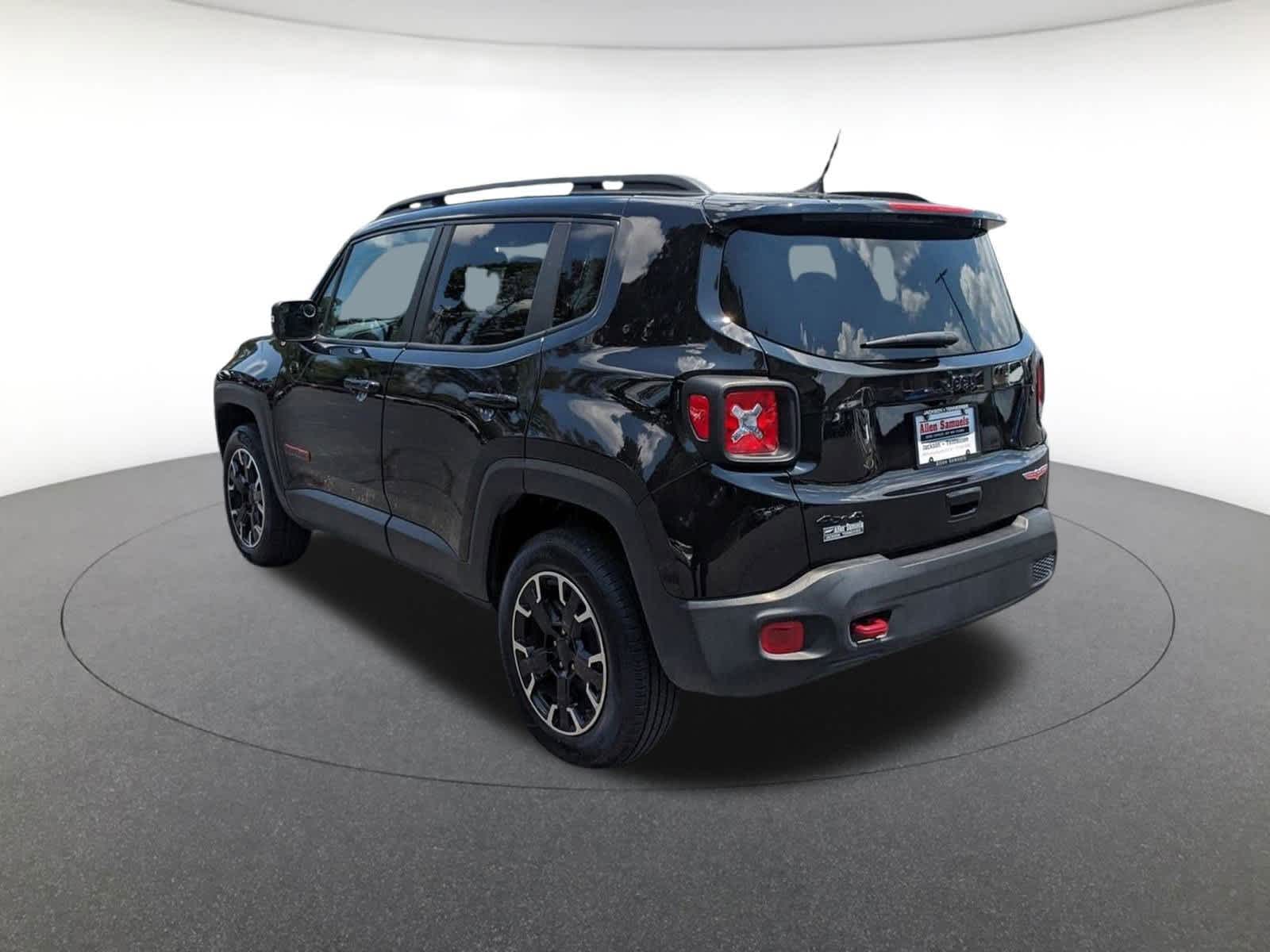 used 2023 Jeep Renegade car, priced at $24,629
