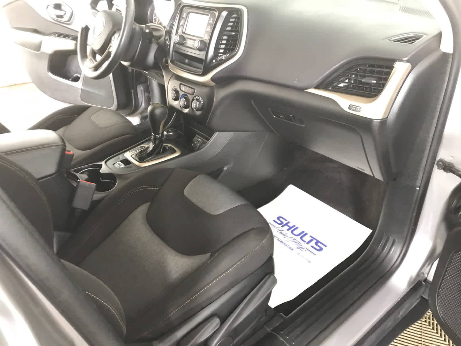 used 2018 Jeep Cherokee car, priced at $13,900