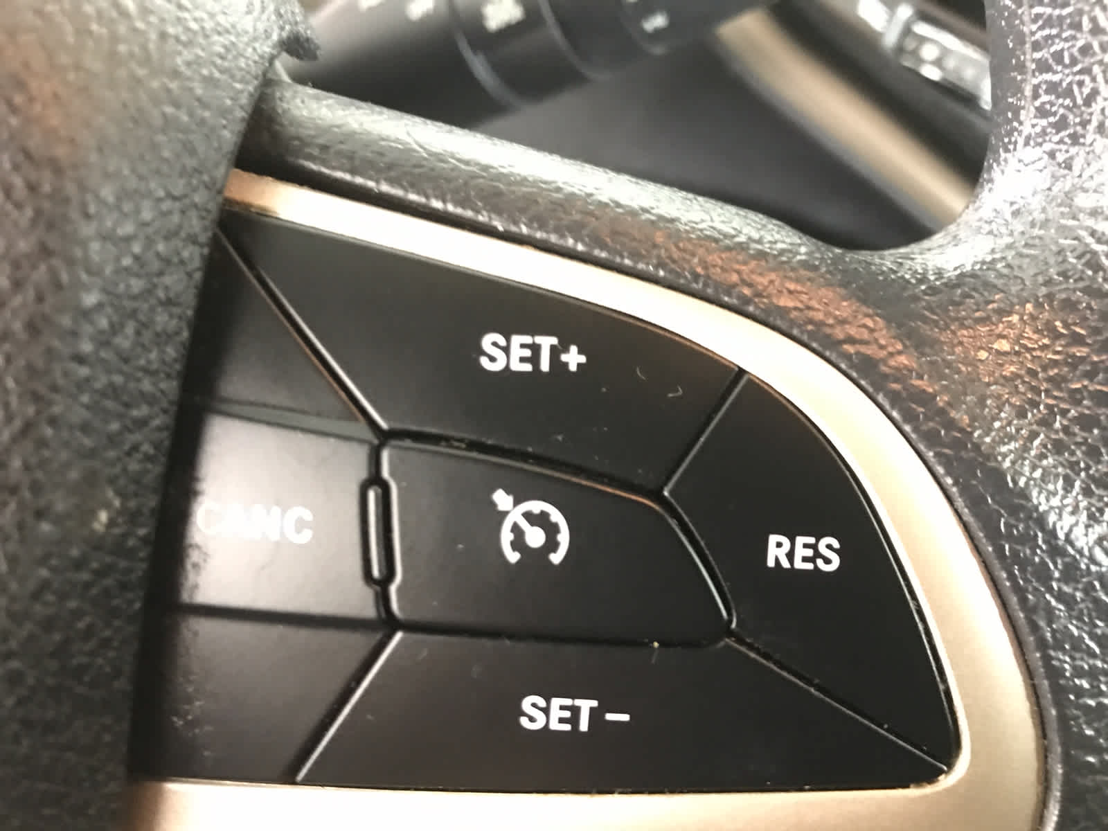 used 2018 Jeep Cherokee car, priced at $13,900