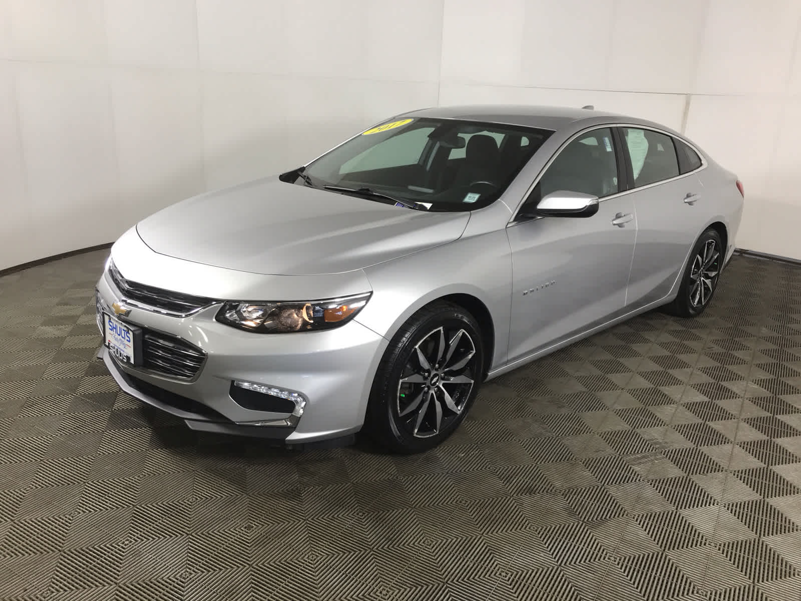 used 2017 Chevrolet Malibu car, priced at $11,900