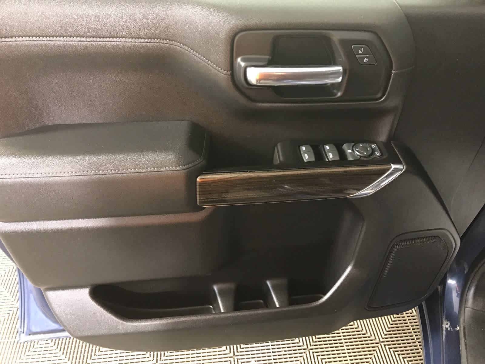 used 2019 Chevrolet Silverado 1500 car, priced at $26,900