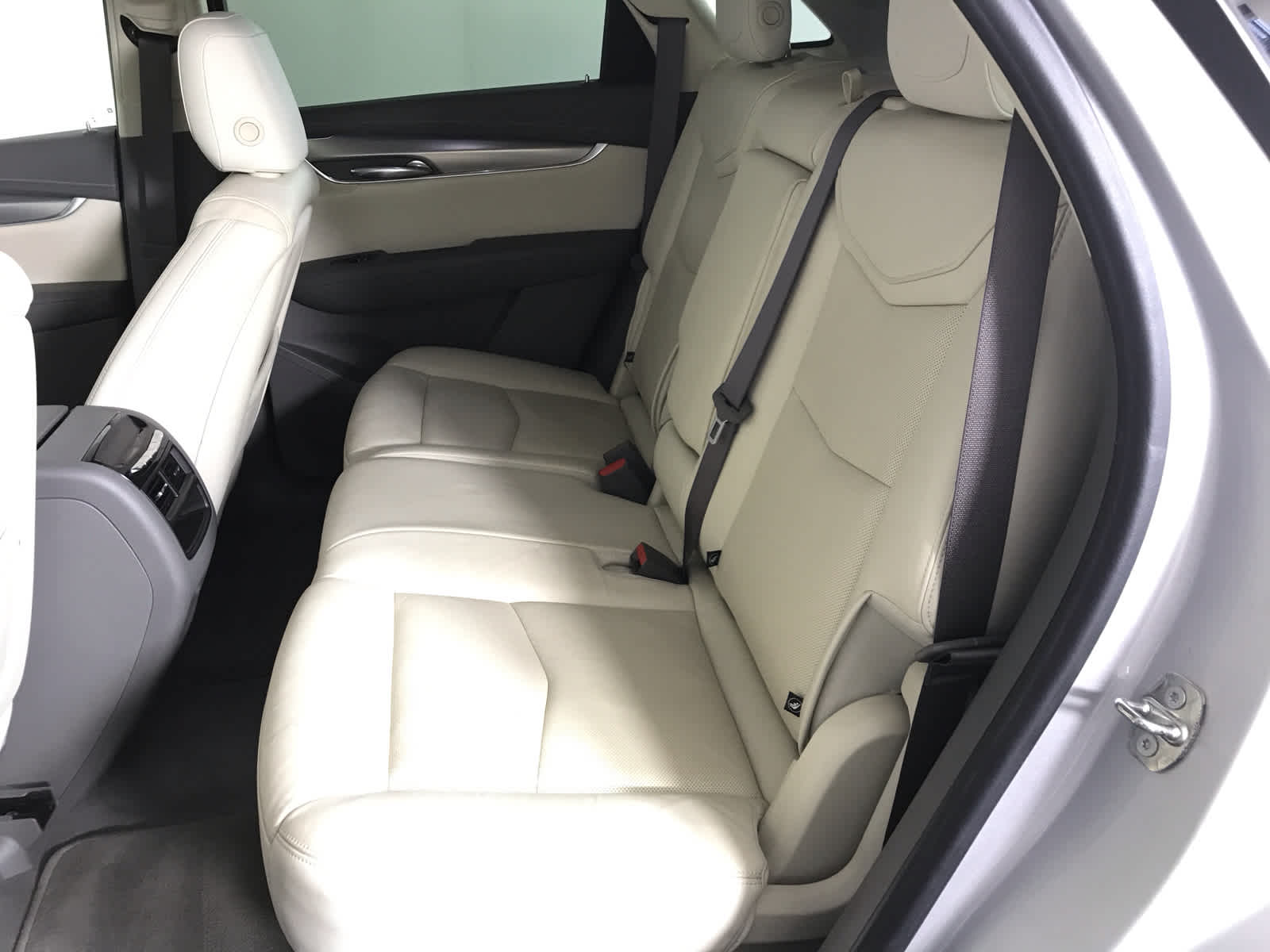 used 2019 Cadillac XT5 car, priced at $24,900