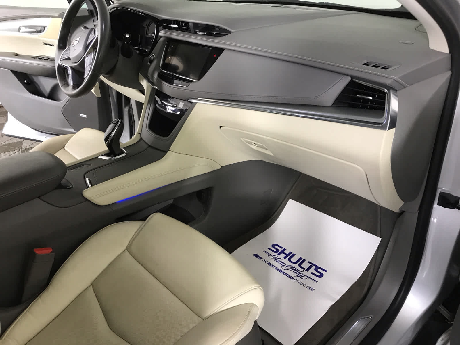 used 2019 Cadillac XT5 car, priced at $24,900
