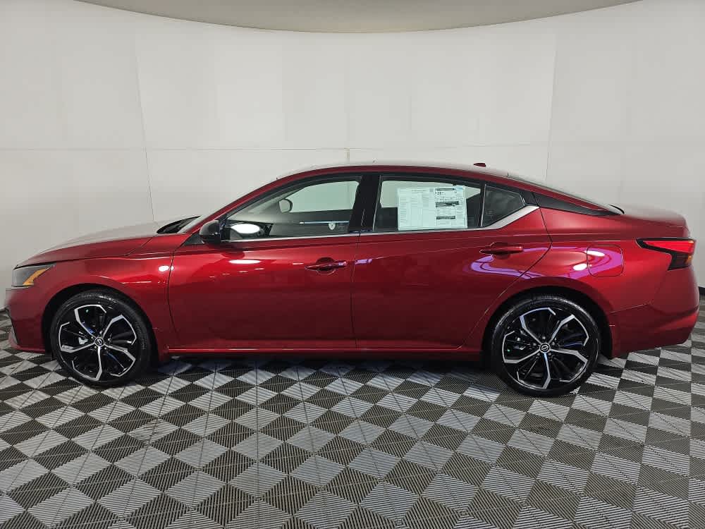 new 2025 Nissan Altima car, priced at $33,999