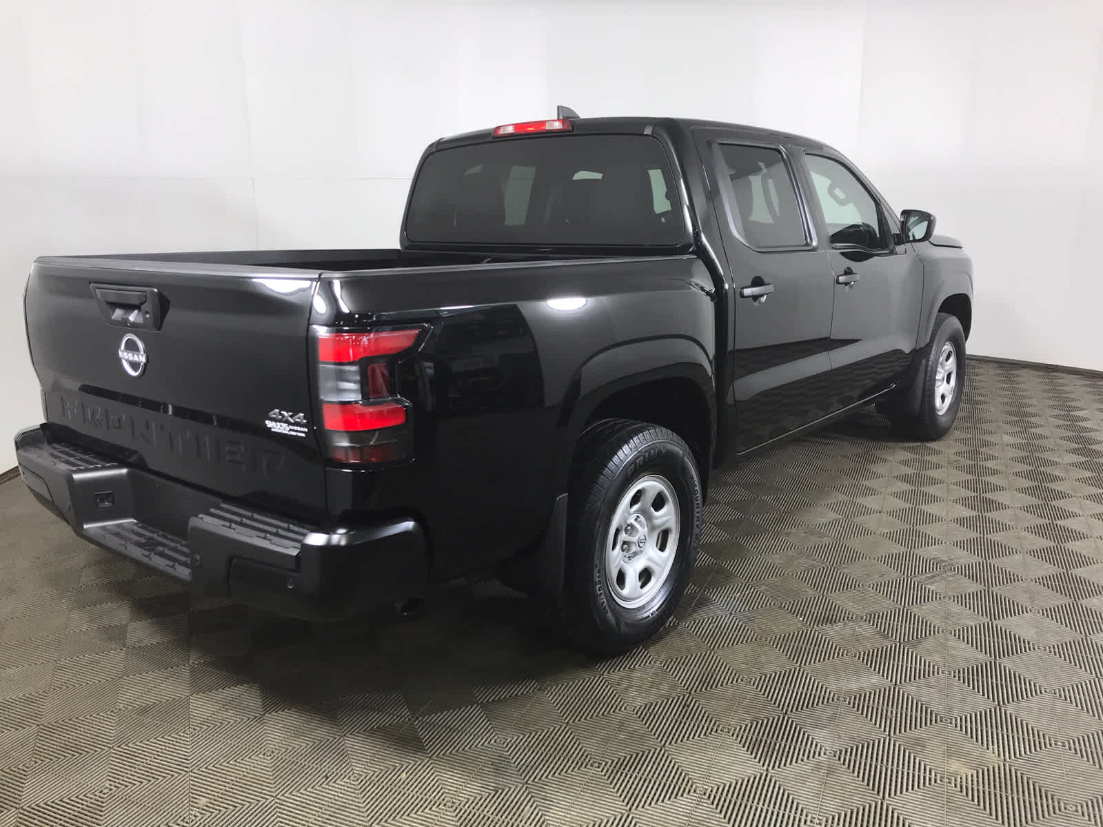 used 2022 Nissan Frontier car, priced at $27,900