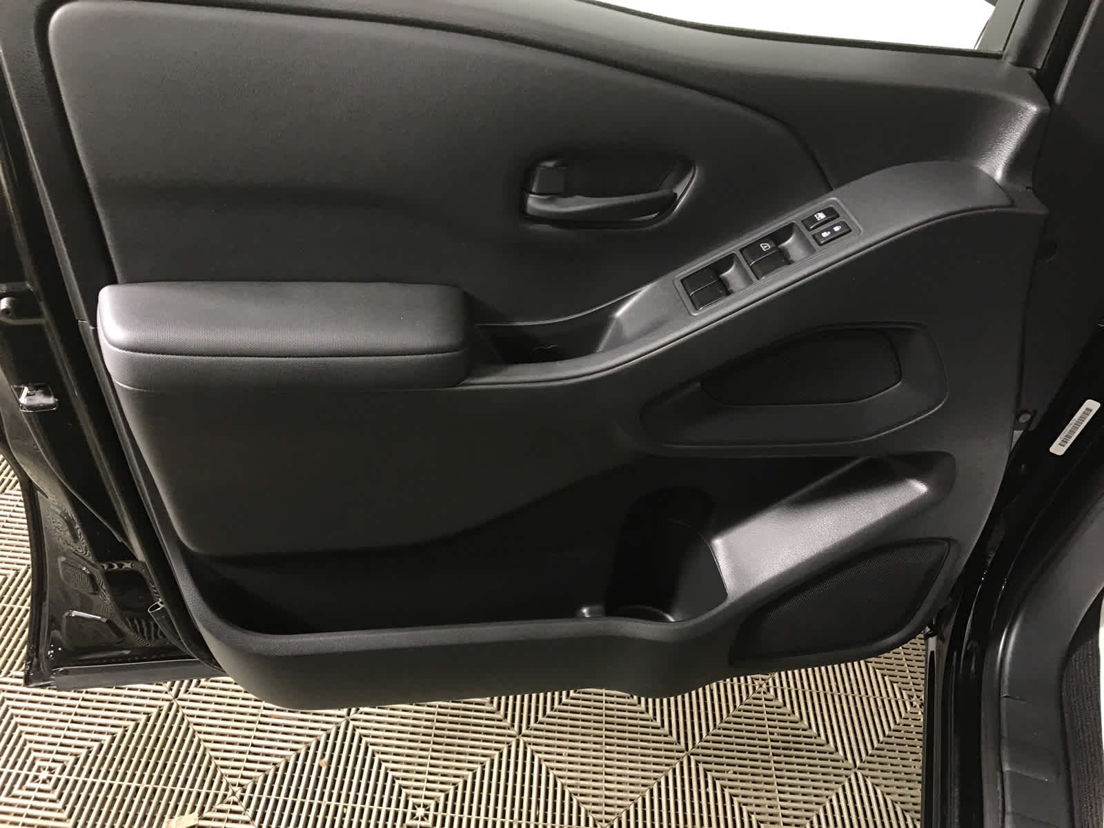 used 2022 Nissan Frontier car, priced at $27,900