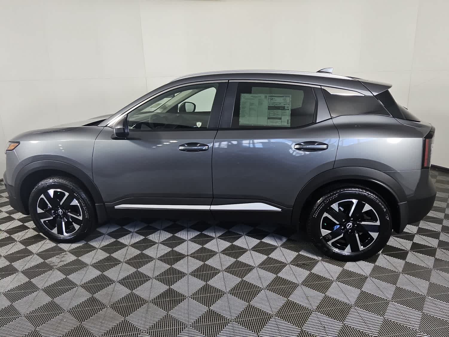 new 2025 Nissan Kicks car, priced at $29,499