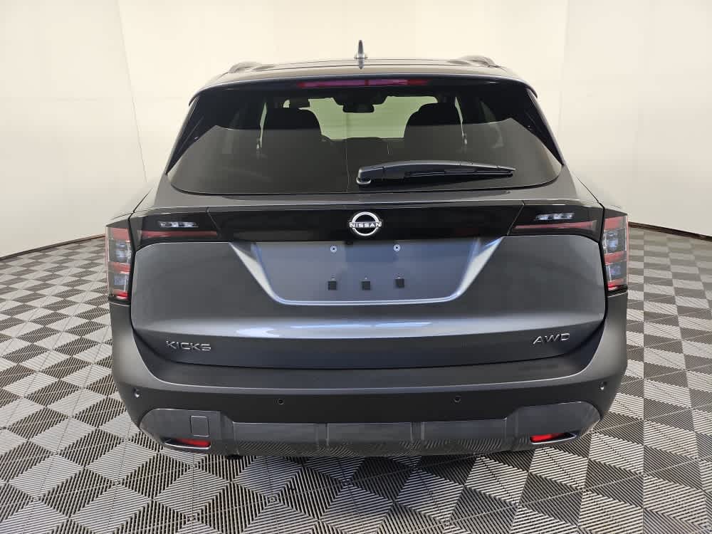 new 2025 Nissan Kicks car, priced at $29,499