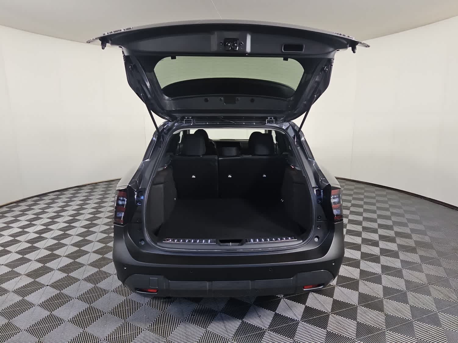 new 2025 Nissan Kicks car, priced at $29,499