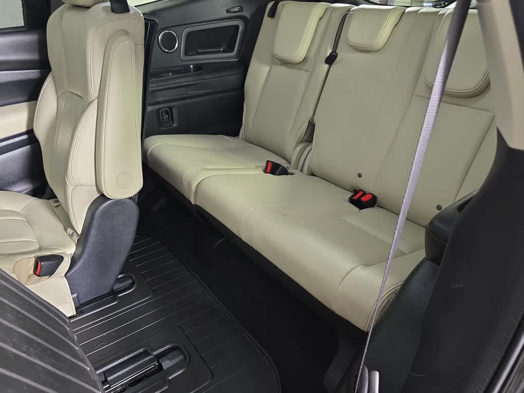 used 2022 Subaru Ascent car, priced at $25,900