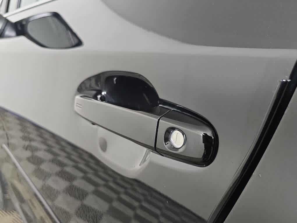 used 2022 Subaru Ascent car, priced at $25,900