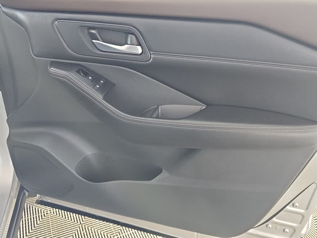 used 2022 Nissan Rogue car, priced at $26,600