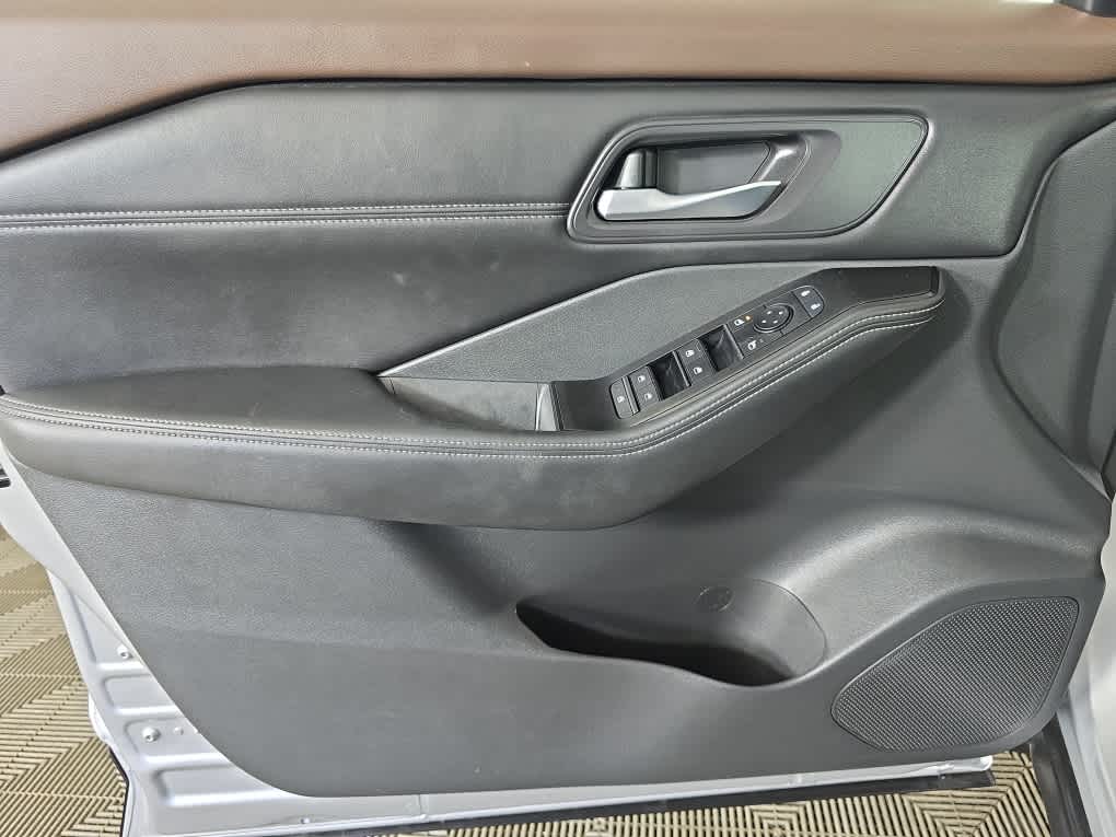 used 2022 Nissan Rogue car, priced at $26,600