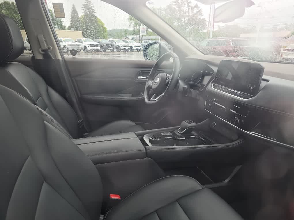 used 2023 Nissan Rogue car, priced at $29,900