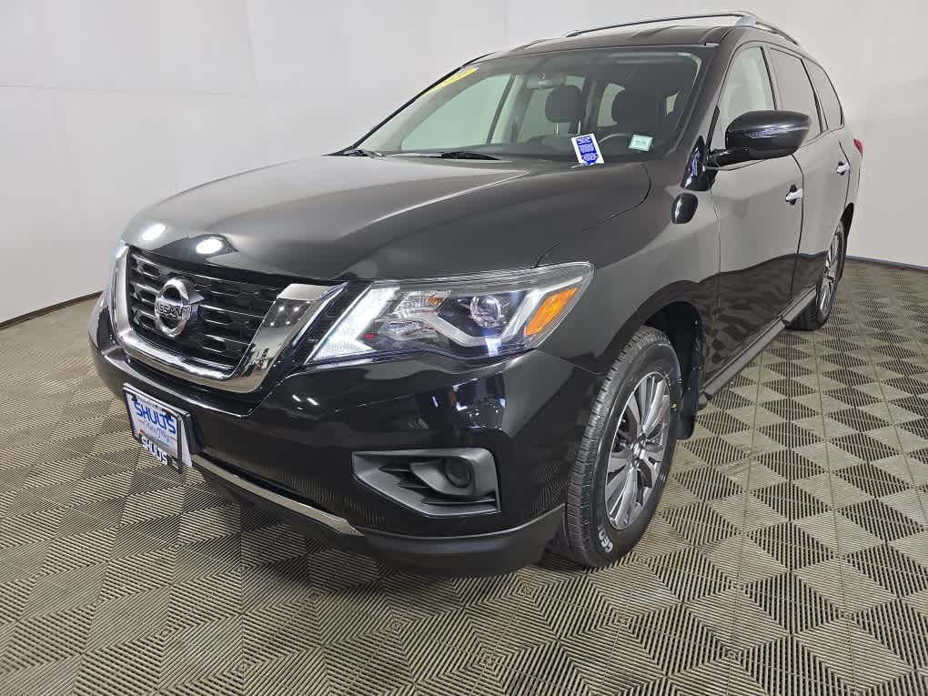 used 2019 Nissan Pathfinder car, priced at $17,900