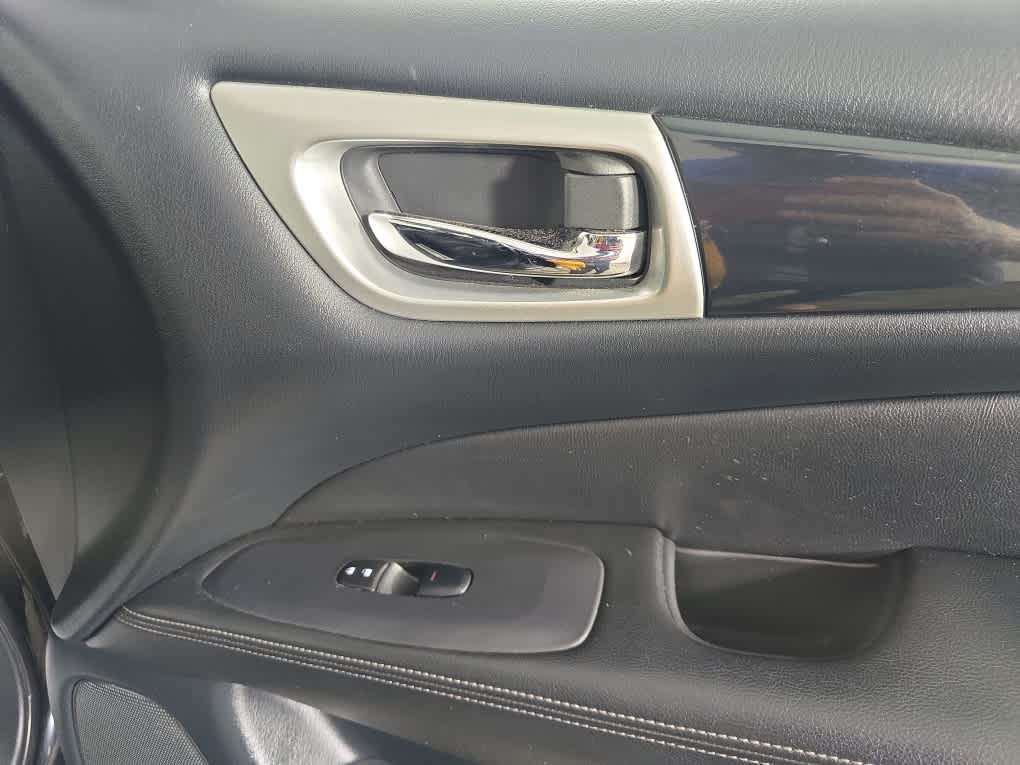 used 2019 Nissan Pathfinder car, priced at $17,900