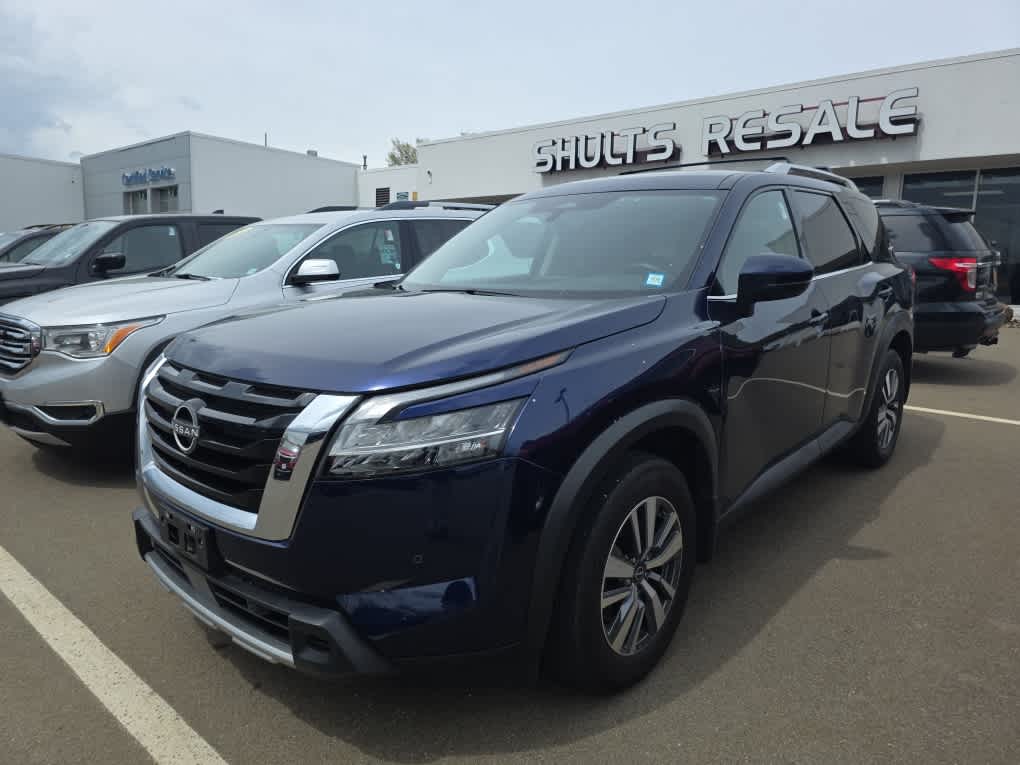 used 2024 Nissan Pathfinder car, priced at $39,900