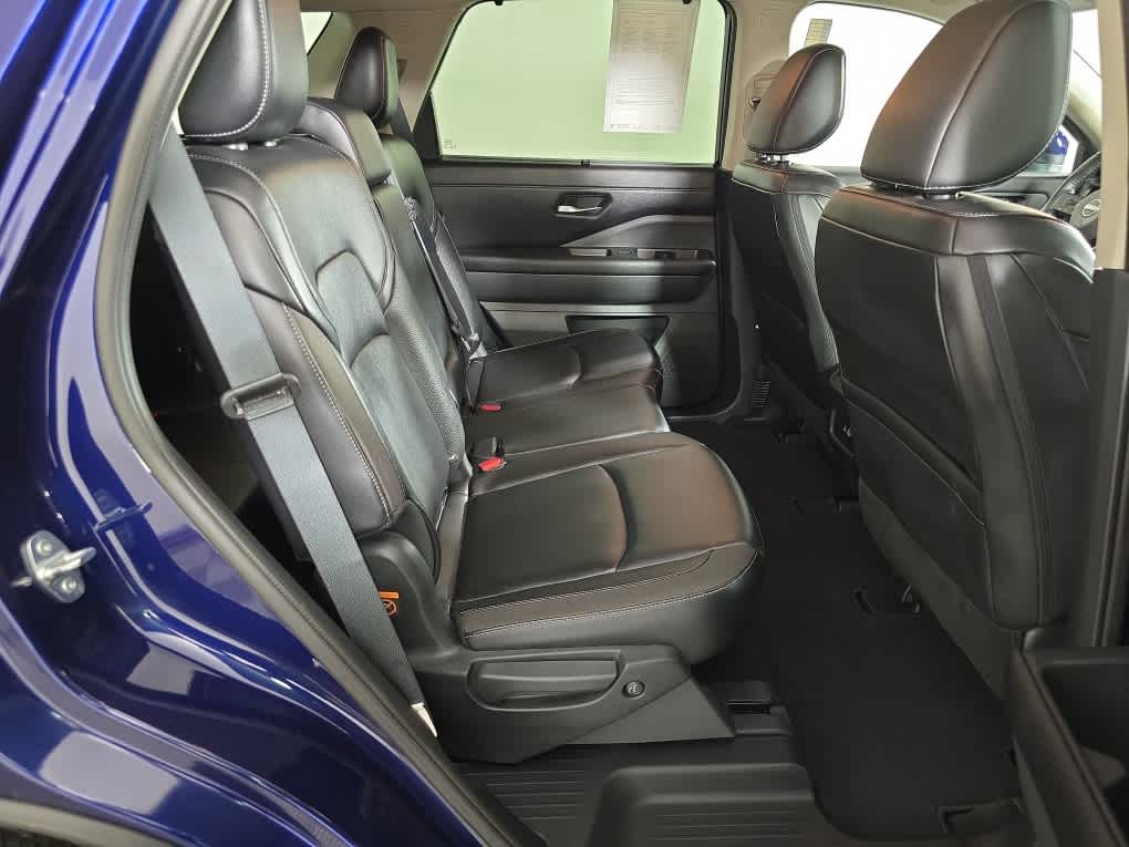 used 2024 Nissan Pathfinder car, priced at $39,900