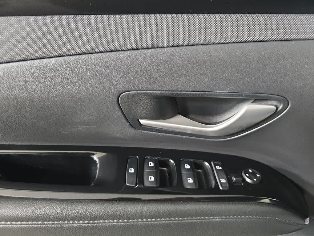 used 2022 Hyundai Santa Cruz car, priced at $27,900