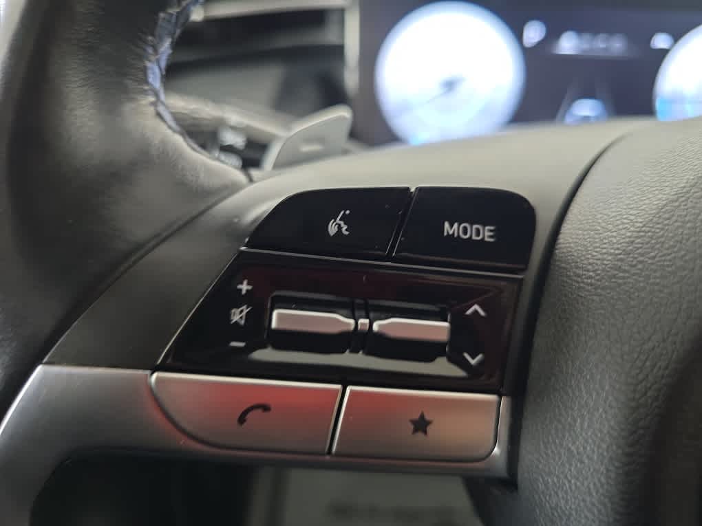 used 2022 Hyundai Santa Cruz car, priced at $27,900