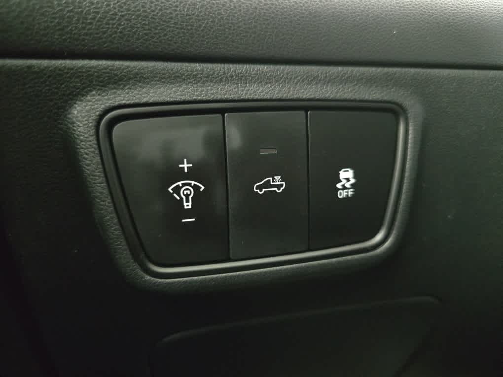used 2022 Hyundai Santa Cruz car, priced at $27,900