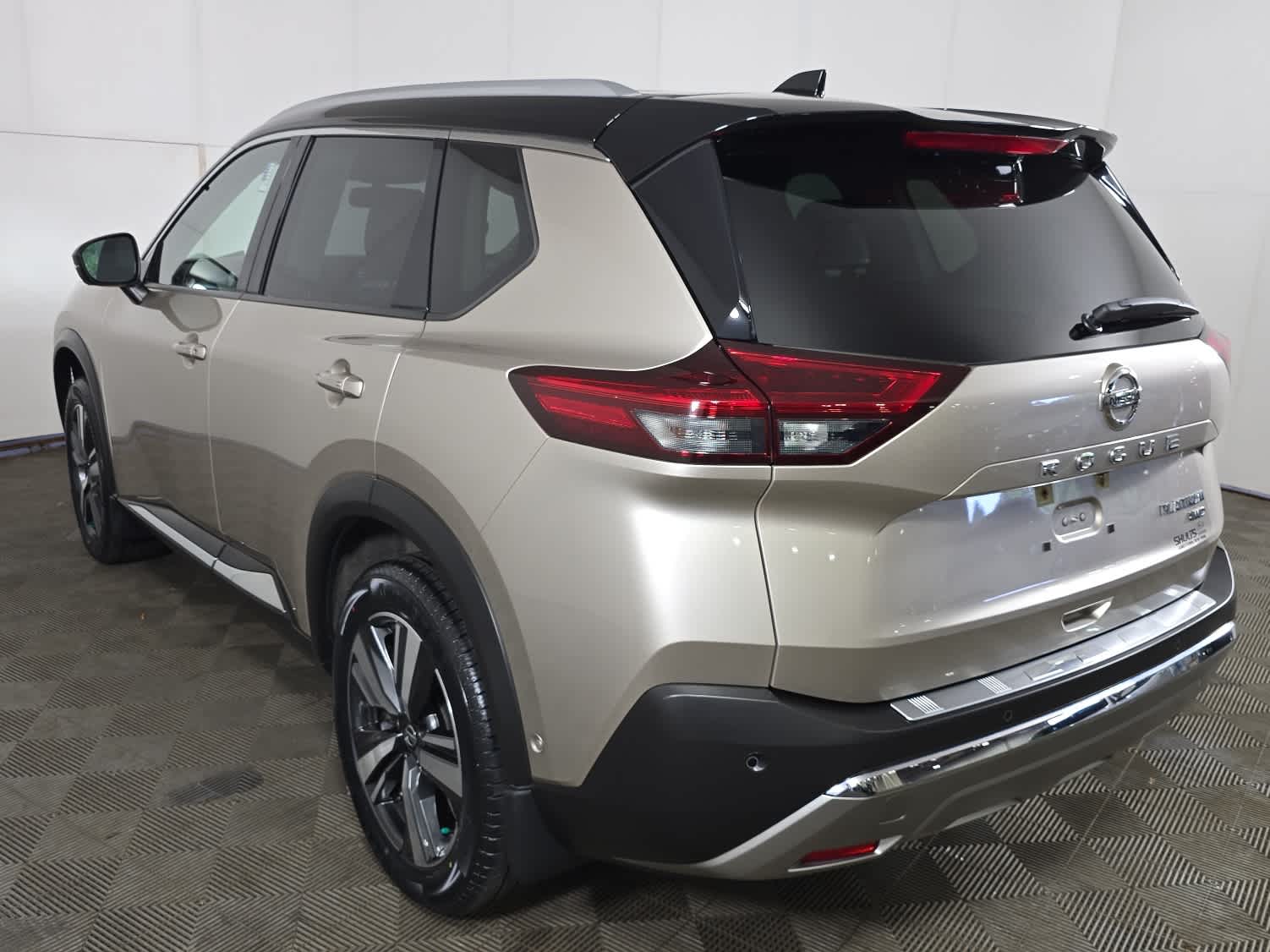 used 2021 Nissan Rogue car, priced at $27,500