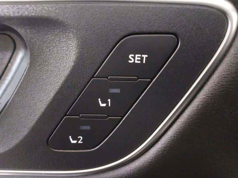 used 2022 Nissan Rogue car, priced at $25,900