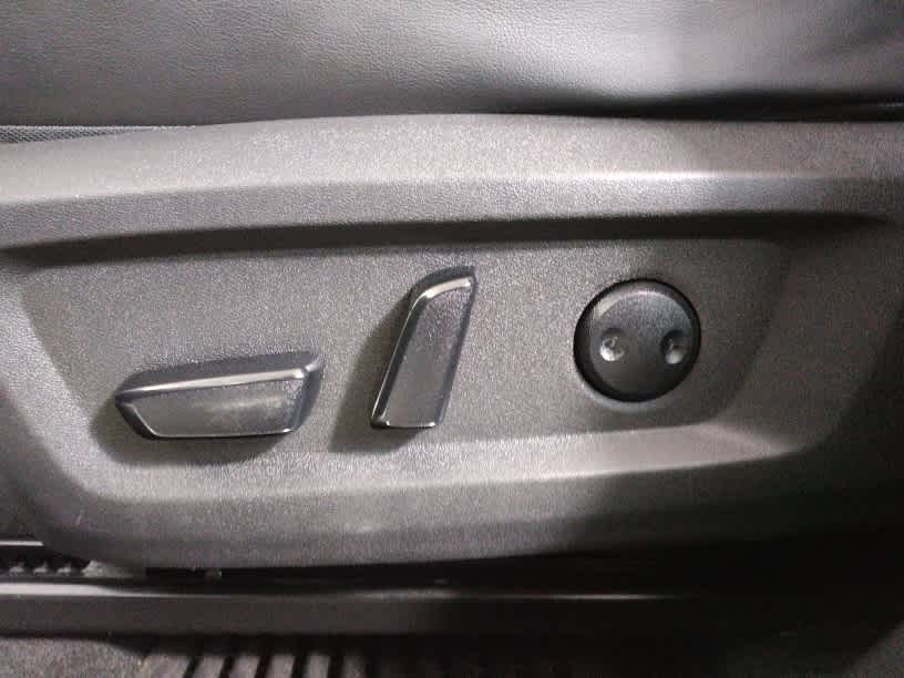 used 2022 Nissan Rogue car, priced at $25,900