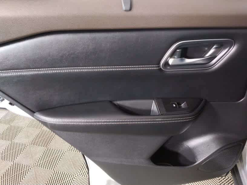 used 2022 Nissan Rogue car, priced at $25,900